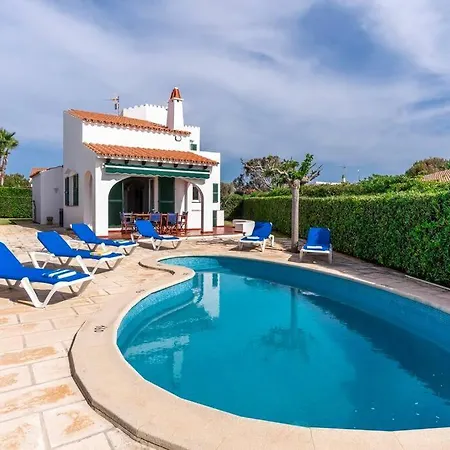 Lola, Seaviews, Private Pool & Lush Yard Villa Cala'N Bosch (Menorca)