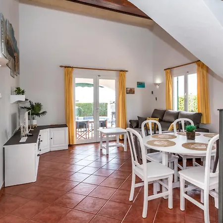 Villa Menorcan With Sea View & Pool, Lola Cala'N Bosch (Menorca)