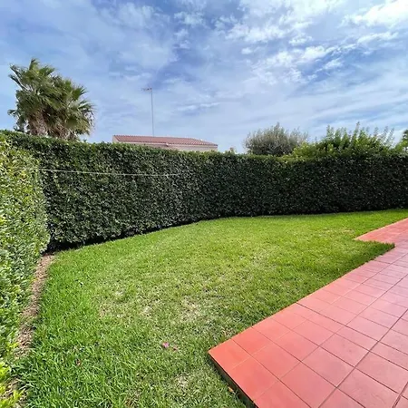 Menorcan Villa, Seaviews, Private Pool & Lush Yard Cala'N Bosch (Menorca)