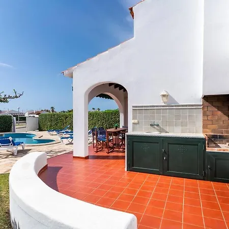 Menorcan Villa, Seaviews, Private Pool & Lush Yard * Cala'N Bosch (Menorca)