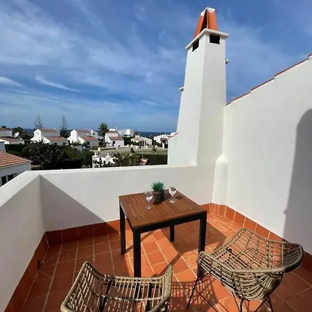 Menorcan Villa, Seaviews, Private Pool & Lush Yard Villa